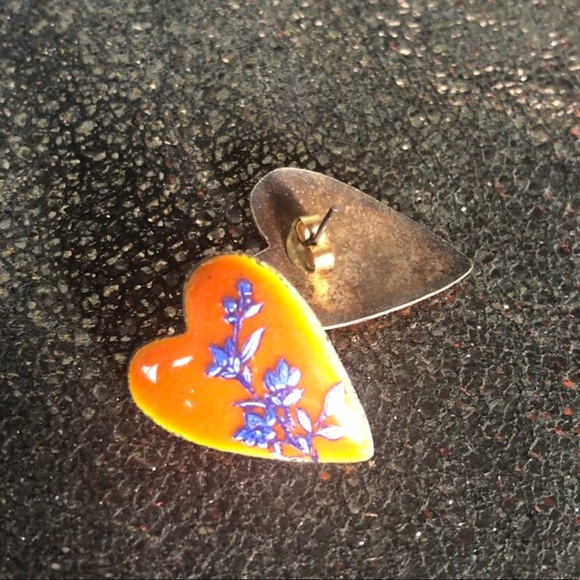 Vintage Enamel Ornate Earrings - Picture 4 of 6
